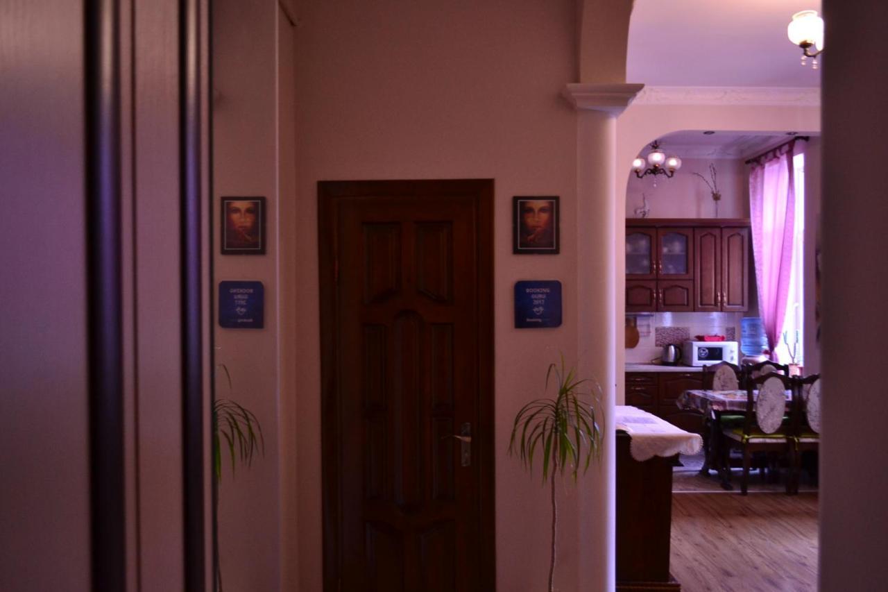 Apartment On Shevchenka Boulevard Ternopil Bagian luar foto
