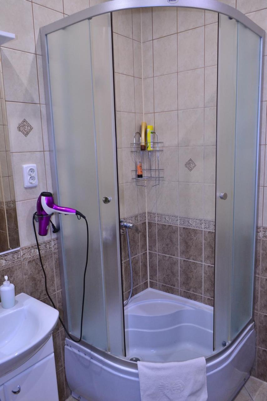Apartment On Shevchenka Boulevard Ternopil Bagian luar foto