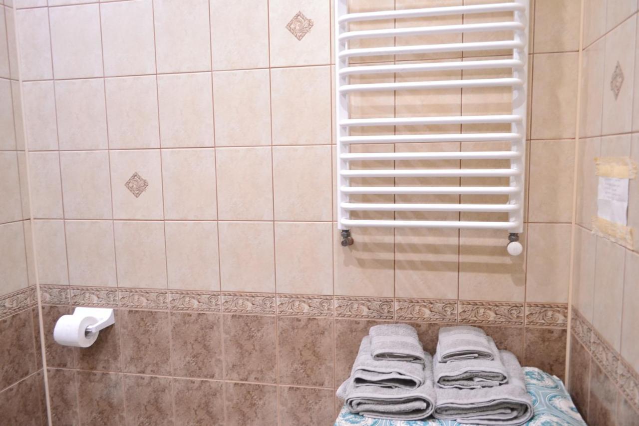 Apartment On Shevchenka Boulevard Ternopil Bagian luar foto