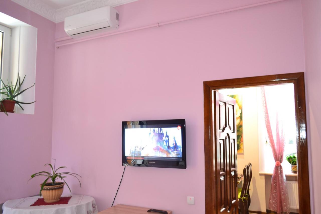 Apartment On Shevchenka Boulevard Ternopil Bagian luar foto